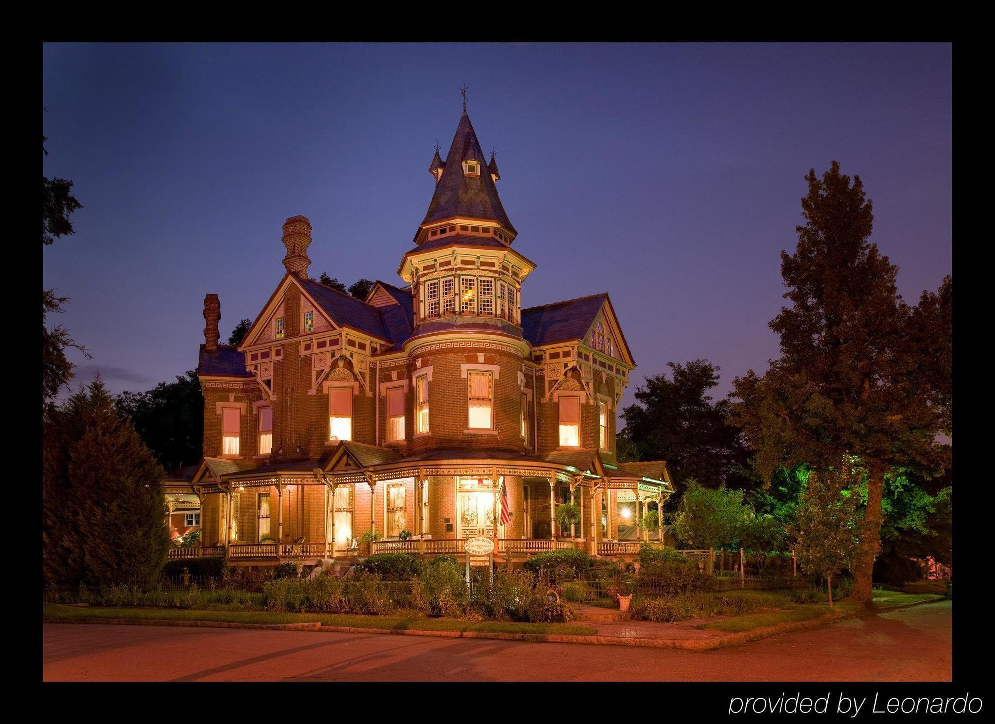 Bed and breakfast The Empress Of Little Rock Extérieur photo